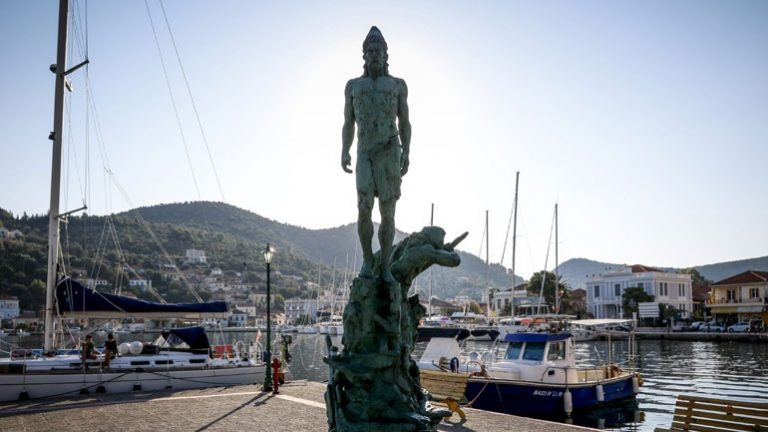 Στην Ιθάκη ο Αλέξης Τσίπρας: Σε λίγο το διάγγελμα