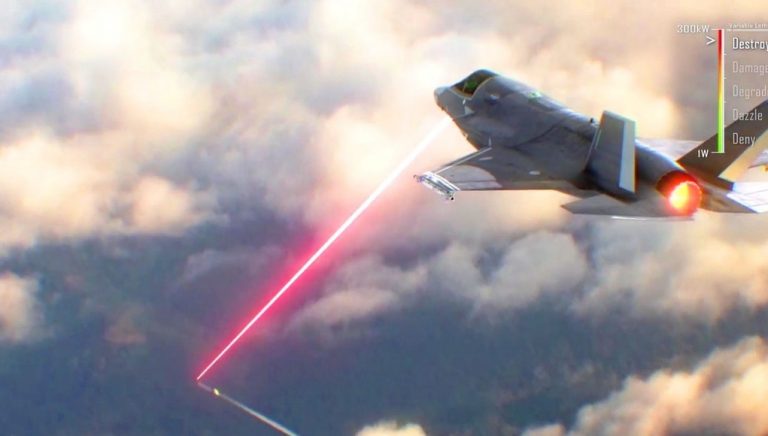 To LASER ATHENA υπάρχει και μπορεί να κάψει αυτοκίνητο από ένα μίλι μακριά