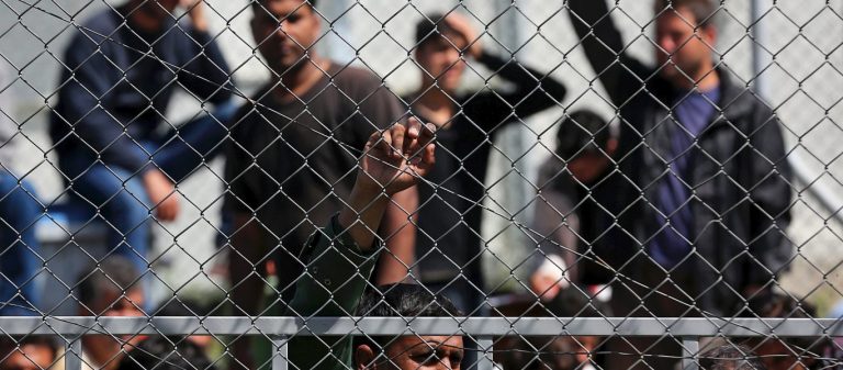 Άγρια επεισόδια στη Μαλακάσα μεταξύ αλλοδαπών: Ένας νεκρός και οκτώ τραυματίες