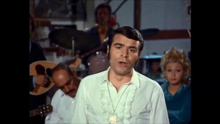 Έφυγε από τη ζωή ο ηθοποιός Γιώργος Παπαζήσης