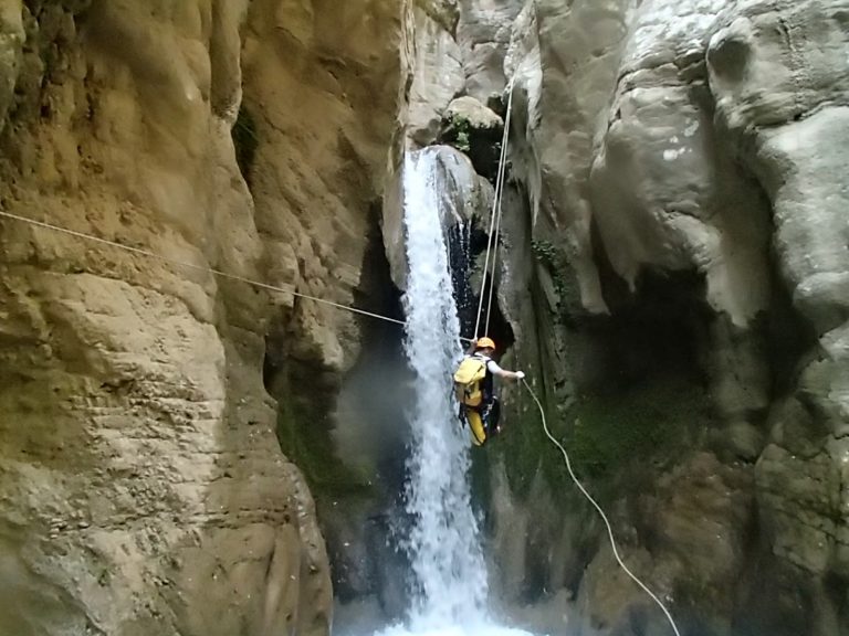 Νυχτερινό θρίλερ για 19 ορειβάτες στο Φαράγγι της Σεργούλας