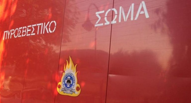 Ανετράπη πυροσβεστικό στην Κεφαλονιά – Τραυματίστηκε πυροσβέστης