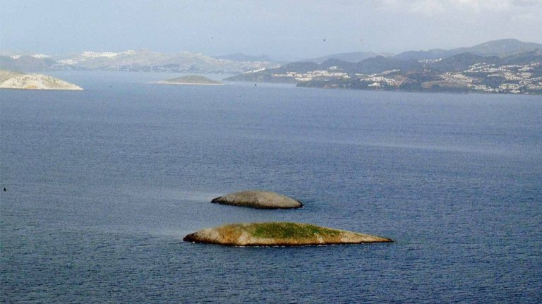 12 ναυτικά μίλια: Επέκταση της… κυβερνητικής κρίσης στην εξωτερική πολιτική