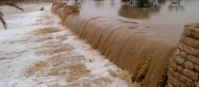 Τραγωδία σε σχολική εκδρομή – 14 μαθητές και δάσκαλοι πνίγηκαν από ξαφνική πλημμύρα και άλλοι 8 αγνοούνται