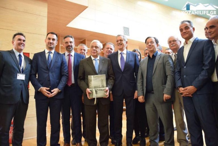 Γιατί η απελευθέρωση της Μακεδονίας (10.10.12) σαμποτάρετε από τον ΠτΔ κύριο Πάκη;