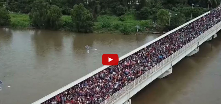 Σοκ και δέος! Οδηγούν «στρατιές» παράνομων μεταναστών προς τις ΗΠΑ – Με στρατό και… πυρηνικά απειλεί ο Τραμπ