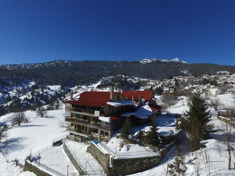 Τραγικές καταστάσεις στην Ελλάδα: Ξενοδόχοι πολυτελών καταλυμάτων τα παραδίδουν σε «μετανάστες» λόγω φόρων