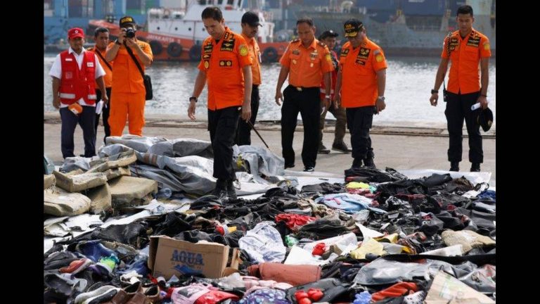 Τραγική αποκάλυψη: Το αεροσκάφος της Lion Air παρουσίασε τεχνικό πρόβλημα μία ημέρα πριν από τη συντριβή στην Ινδονησία