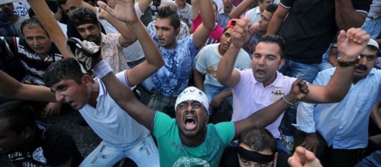 O «πολιτισμός» του Ισλάμ: «Πρόσφυγες» στη Μόρια ασελγούν σε μωρά 5 ετών