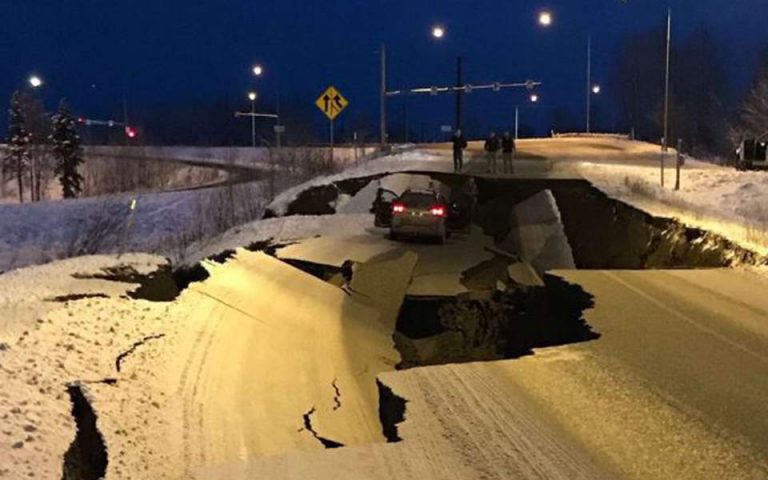 Ισχυρός σεισμός 7 Ρίχτερ και προειδοποίηση για τσουνάμι στην Αλάσκα