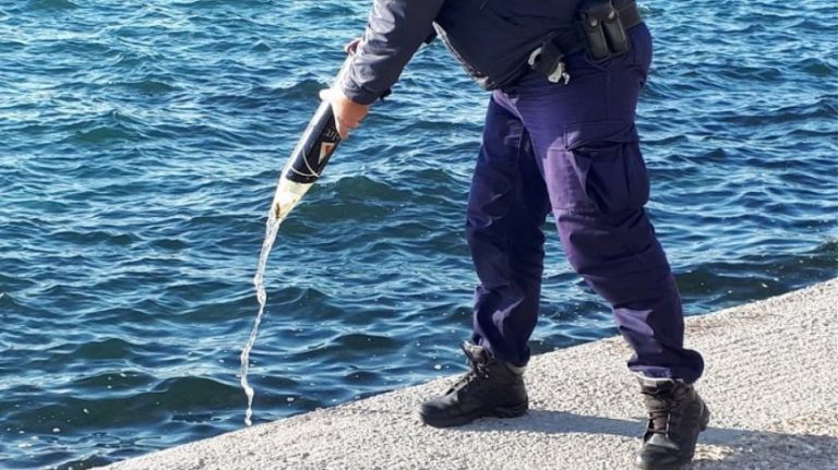 False alert στη Θεσσαλονίκη: Το… βλήμα στο Θερμαϊκό ήταν μπουκάλι βότκας!