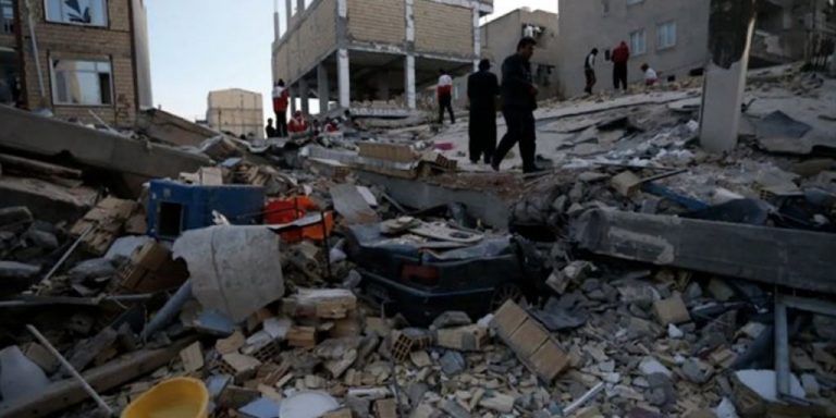 Ιράν: Στους 717 οι τραυματίες από τον σεισμό των 6,4 βαθμών Ρίχτερ