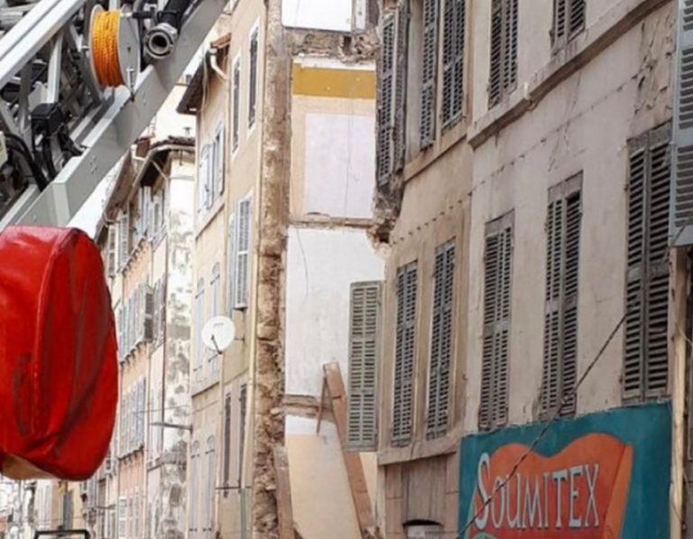 Συναγερμός στη Γαλλία: Κατέρρευσε κτήριο στη Μασσαλία