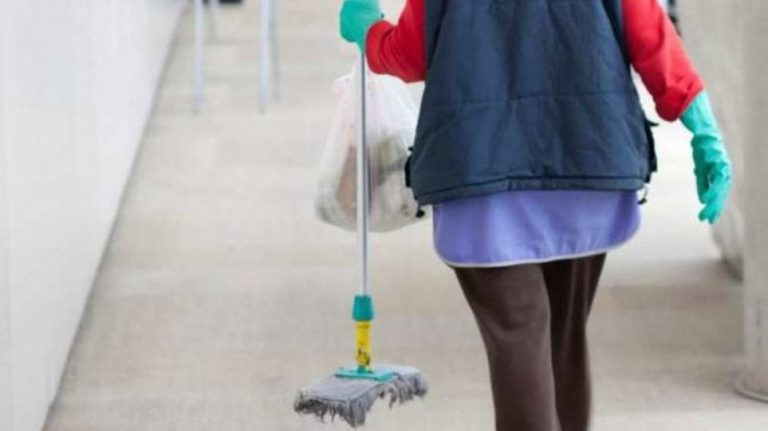 Φυλάκιση καθαρίστριας: Παρέμβαση του Αρείου Πάγου μετά τη θύελλα των αντιδράσεων