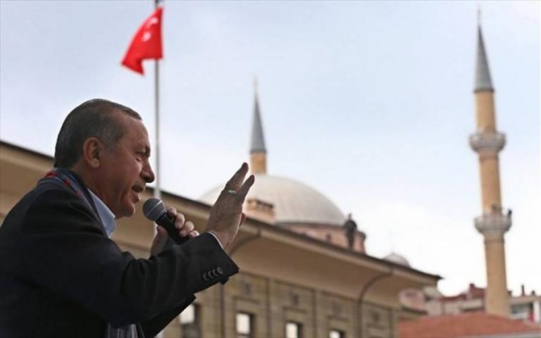 Νέο ξέσπασμα Ερντογάν: «Δεν θα επιτρέψουμε σε κανέναν να εκμεταλλευτεί τους φυσικούς πόρους στην Αν.Μεσόγειο»