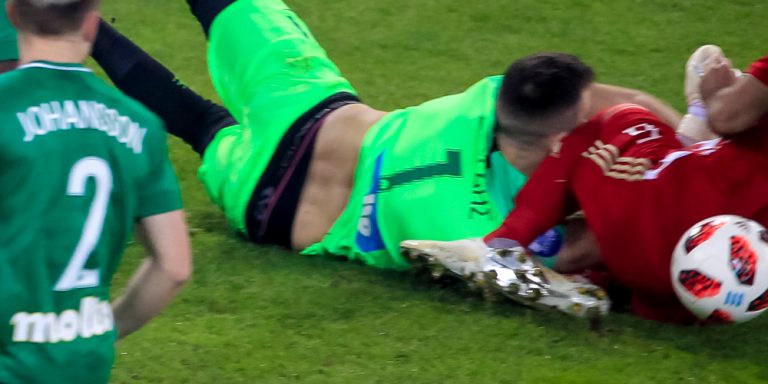 Σοκ στο Καραϊσκάκη: Γύρισε η γλώσσα του Διούδη και έχασε τις αισθήσεις του