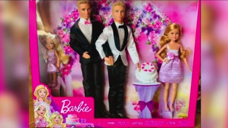 Νέα ΗΘΗ ΚΑΙ ΕΘΙΜΑ! Το αγόρι της Barbie έχει… αγόρι…
