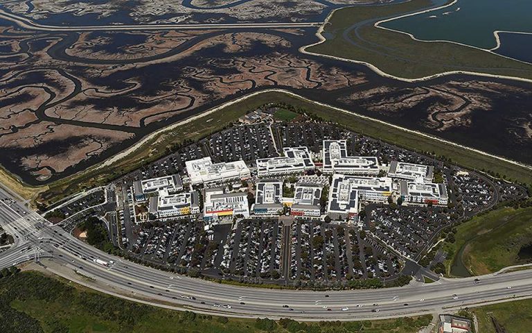 Απειλή για βόμβα στο Facebook: Δεν βρέθηκε τίποτε ύποπτο στις εγκαταστάσεις