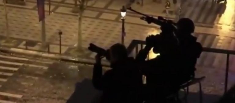 Η γαλλική Αστυνομία ζήτησε από τον Μακρόν την επέμβαση του Στρατού: «Δεν ελέγχουμε την κατάσταση»