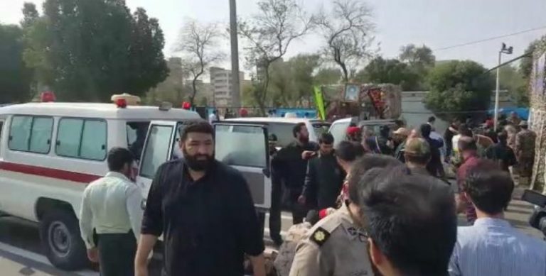 Ιράν: Επίθεση αυτοκτονίας σε αστυνομικό τμήμα στα νότια με νεκρούς…