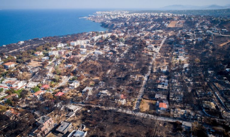 Μάτι: Κόντρα κατοίκων – κυβέρνησης για τις οικοδομικές άδειες