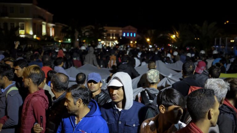 Προσφυγικό: Με νομοσχέδιο παρατείνουν το «φαγοπότι» ημετέρων και την αδιαφάνεια!