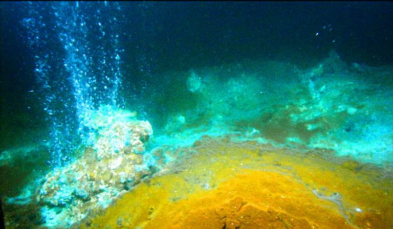 Στο μικροσκόπιο της NASA το υποθαλάσσιο ηφαίστειο Κολούμπος στη Σαντορίνη