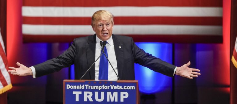 «Shutdown» στις ΗΠΑ: Κατέβασε «ρολά» το αμερικανικό κράτος – Αγρια σύγκρουση Τραμπ με Κογκρέσο & «κραχ» στη Wall Street