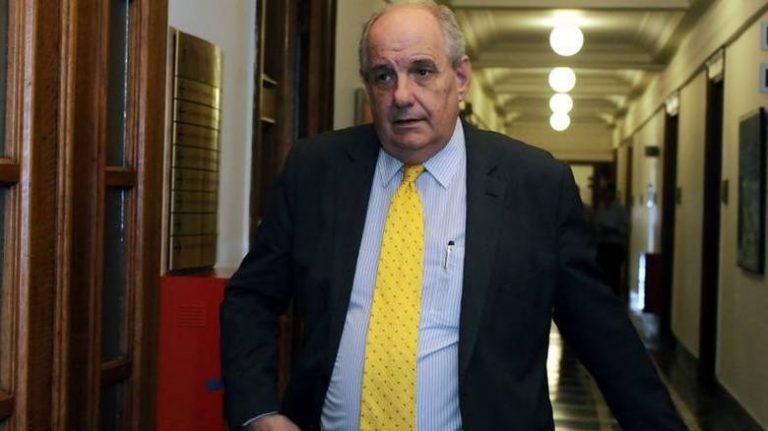 Άγριο ξεφτίλισμα Καμμένου στον Κουίκ: «Για τη Μακεδονία, έκλαιγε. Τώρα συντάσσεται με τους κομμουνιστές»