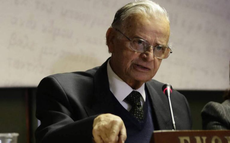 Πέθανε ο ιστορικός και συγγραφέας Σαράντος Ι. Καργάκος