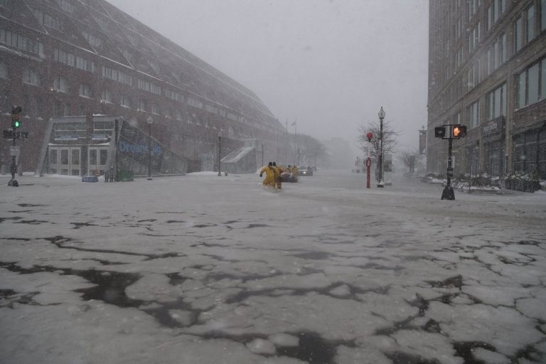 Χιονοθύελλα σαρώνει τις ΗΠΑ – 7 νεκροί σε τροχαία- Ακυρώνονται εκατοντάδες πτήσεις