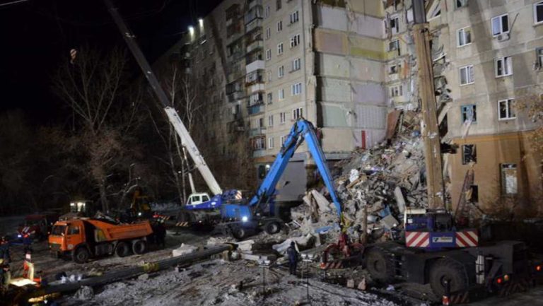 Ρωσία: Στους 39 οι νεκροί από κατάρρευση πολυκατοικίας – Τέλος οι έρευνες στα συντρίμμια