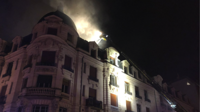 Γαλλία: 19 τραυματίες από πυρκαγιά σε πολυκατοικία στην Τουλούζη