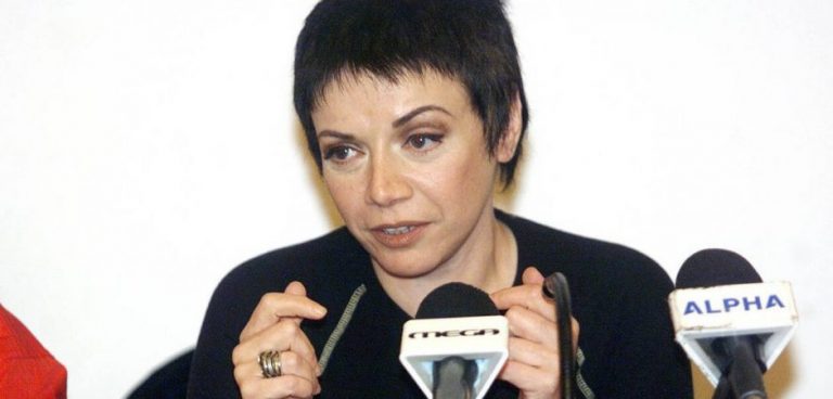 Σκοπιανό: Το βίντεο της Μαλβίνας Κάραλη που «γκρεμίζει» τους προδότες