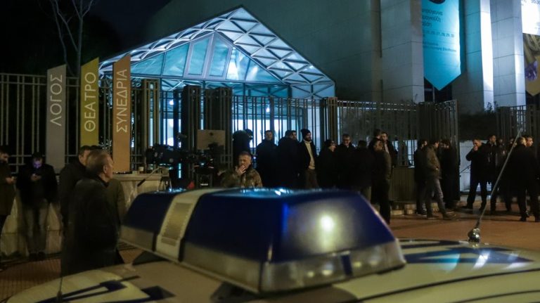 Είκοσι προσαγωγές έξω από το Μέγαρο Μουσικής πριν από την ομιλία Τσίπρα