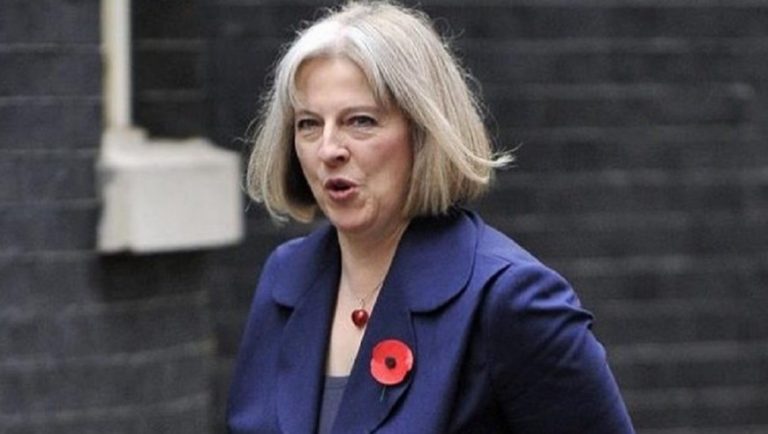 Πανωλεθρία για τη Μέι – Καταψηφίστηκε η συμφωνία για το Brexit