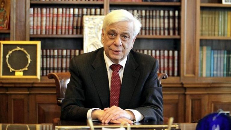 Το ενδιαφέρον του για την απόκτηση του Προκόπη Παυλόπουλου εξέφρασε το μουσείο της Μαντάμ Τισό