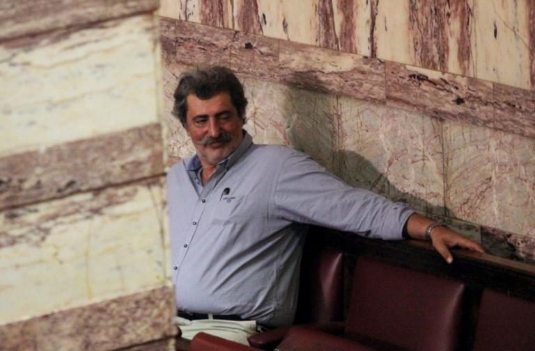 Ενωση Δικαστών και Εισαγγελέων: Θεσμική εκτροπή η απόπειρα παρέμβασης Πολάκη στο έργο μας