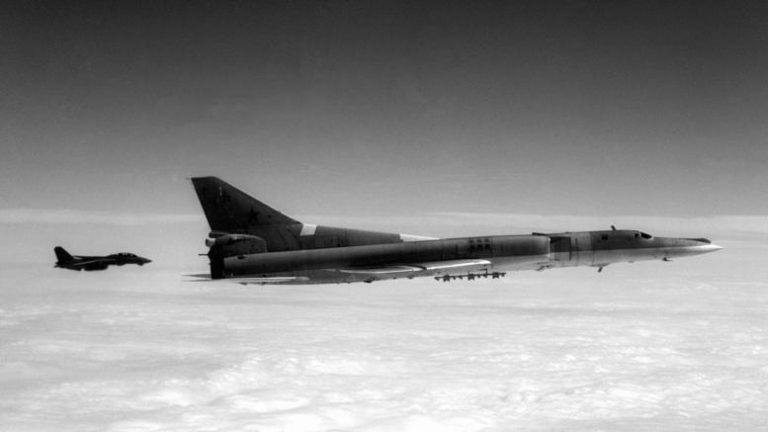 Συντριβή ρωσικού βομβαρδιστικού TU-22M3 στην προσγείωση