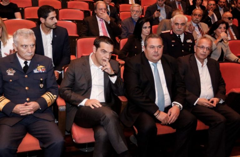 Αποφασισμένοι να δώσουν το όνομα μέχρι τελικής υπογραφής: «Δεν θα υπολογίσω το κόστος», διεμήνυσε ο Α.Τσίπρας για το Σκοπιανό