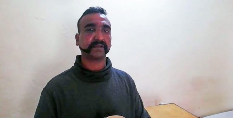 Δίνει άρον άρον τον πιλότο πίσω το Πακιστάν… αγρίεψαν οι Σαουδάραβες;