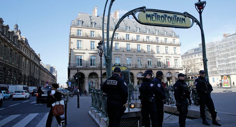 Επίθεση με οξύ στο μετρό του Παρισιού