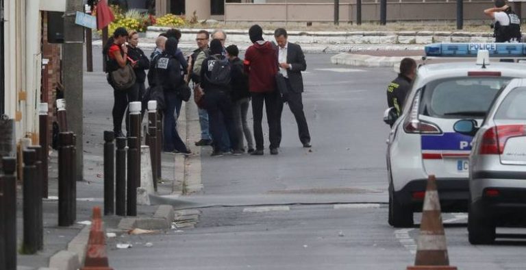 Γαλλία: Ένας άνδρας τραυμάτισε με μαχαίρι δύο περαστικούς στη Μασσαλία