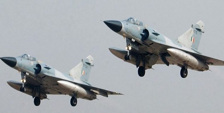 Ινδικές αεροπορικές επιδρομές στο Πακιστάν… Προς νέο πόλεμο στην Ασία;