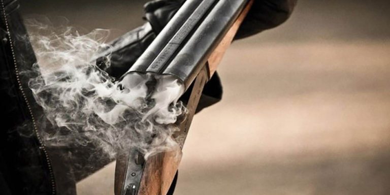 Ηλικιωμένος αυτοκτόνησε μπροστά σε περαστικούς σε πλατεία της Λάρισας