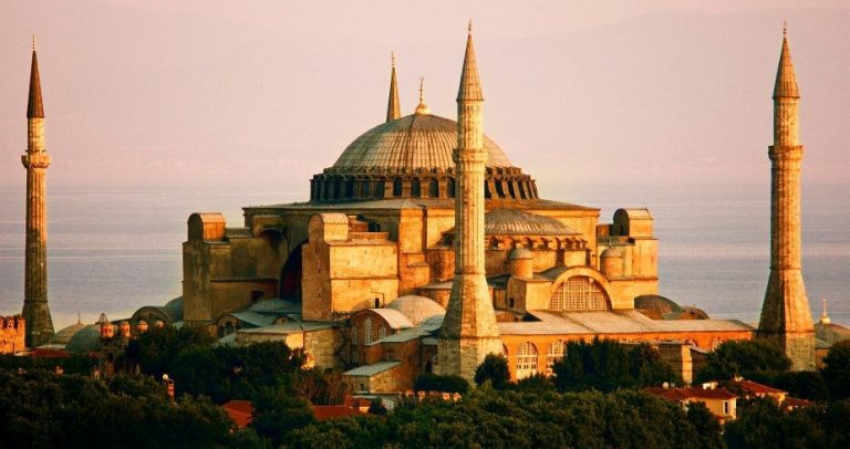 ΚΑΛΟΚΑΙΡΙ 2019:Η ΒΑΣΙΛΕΥΟΥΣΑ ΠΡΩΤΕΥΟΥΣΑ ΤΩΝ ΕΛΛΗΝΩΝ!