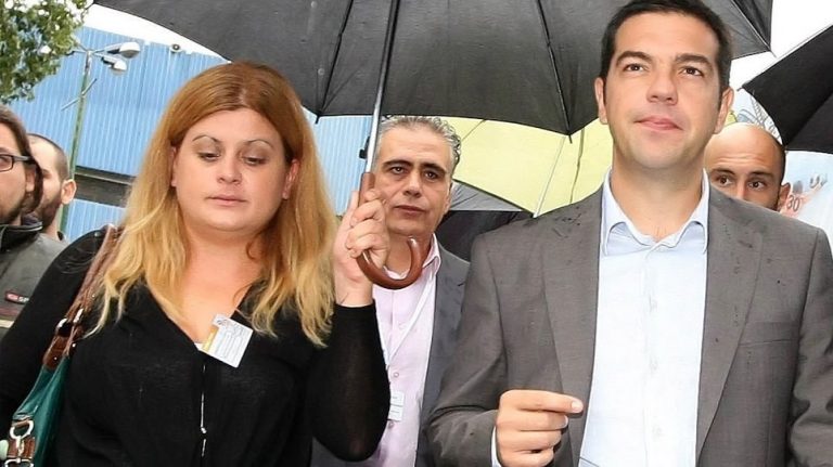 Η υφυπουργός Μακεδονίας-Θράκης μοίρασε €269.500 σε πολιτιστικούς συλλόγους, φορείς και για… φωτοτυπίες!