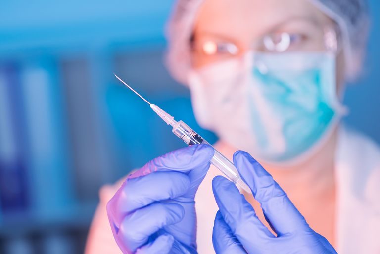 Παγκόσμια αίσθηση προκαλεί νομοσχέδιο για τα εμβόλια