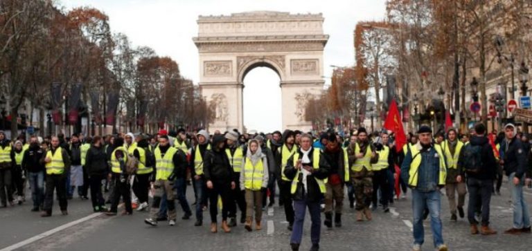 «ΠΟΛΕΜΟΣ» ΑΚΟΜΑ ΚΑΙ ΜΕ…ΝΕΚΡΟΥΣ ΑΝΑΜΕΝΕΤΑΙ ΣΤΟ ΠΑΡΙΣΙ