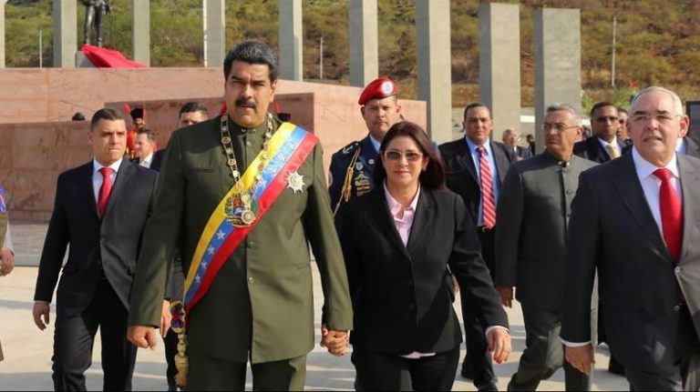 Εκτάκτως ο Μαδούρο στην Αθήνα